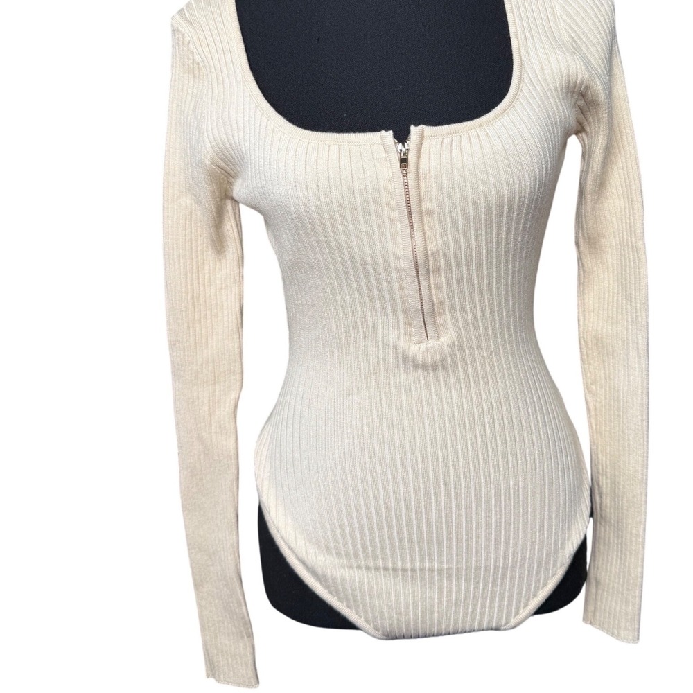 Princess Polly Zuma Long Sleeve Ribbed Zip Bodysuit Cream Beige M/L NEW‎